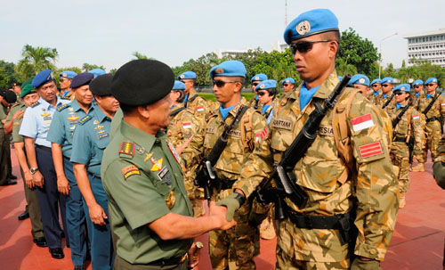 TNI Kirim 800 Prajurit Kontingen Garuda/Unamid ke Darfur